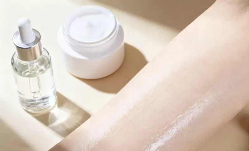 Nicotinamide in Cosmetics: Driving a New Era of Well-Aging Skincare